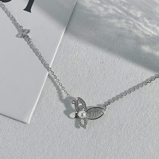 Butterfly Pearl Pendant Necklace